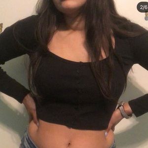 black cropped long sleeve